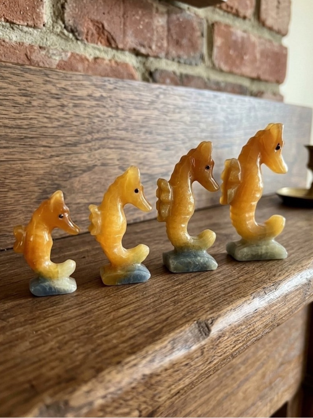 Carved Onyx Seahorse family
Vintage
Perfect to display